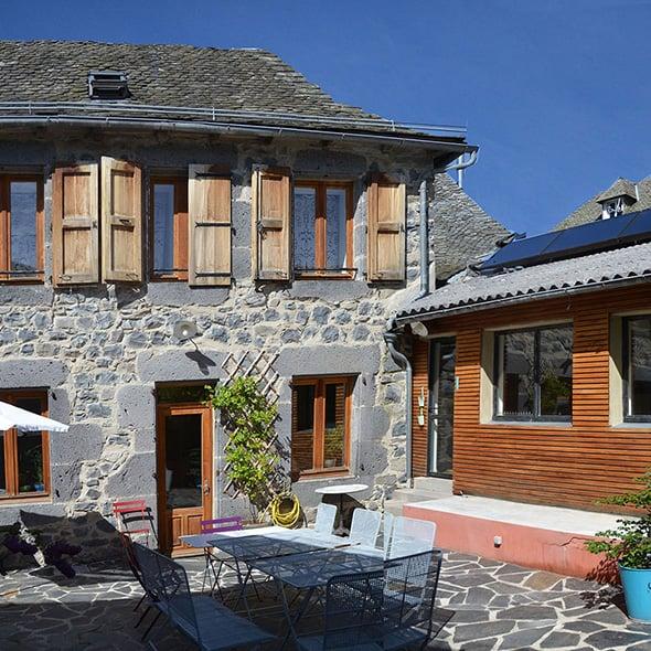 Le Gîte de Laguiole Le Gîte de Laguiole sera le lieu idéal où vous pourrez faire étape sur le